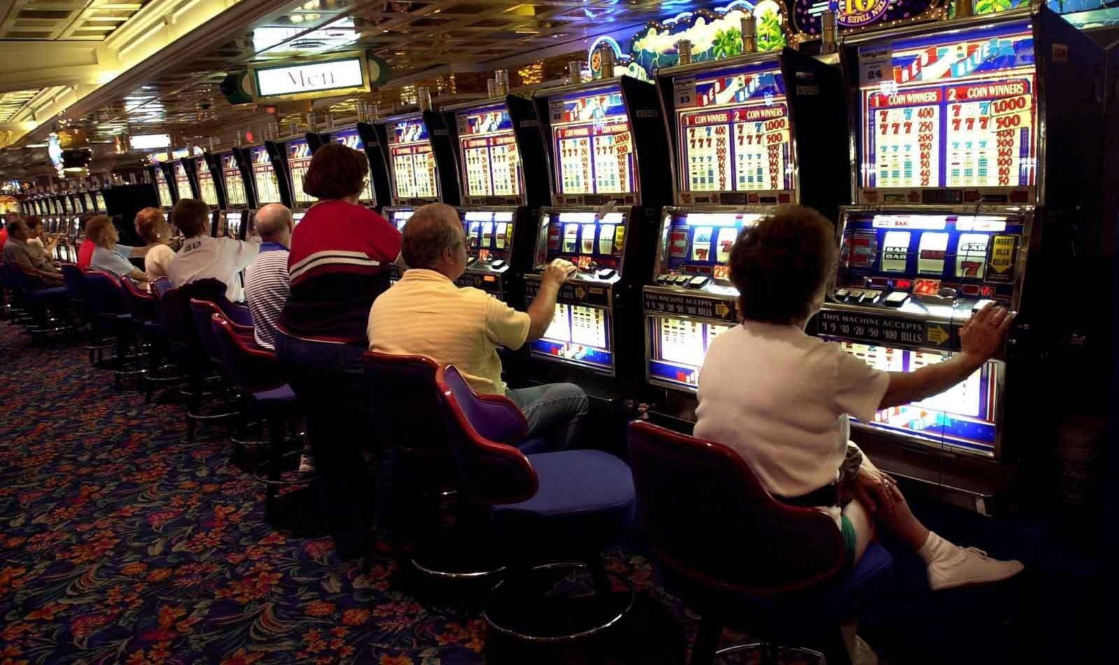 220 Casino spins saor in aisce ag 888 Casino